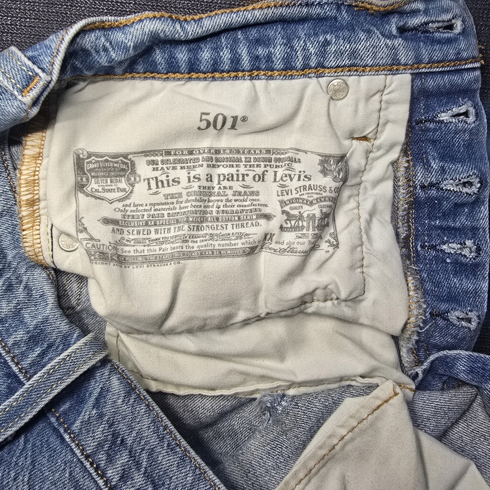 Levi's Light Blue Distressed Denim Jean Shorts - Picture 9 of 9